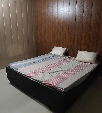 Radha Madhav Apartment Vrindavan Exterior photo